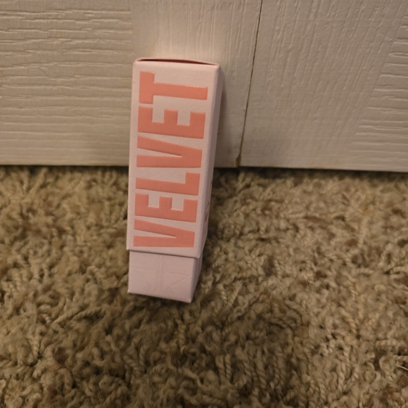 Jeffree Star Lipstick - Grace Digger - Picture 2 of 6